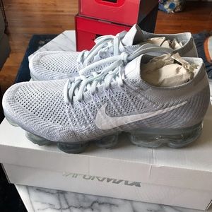 Nike Air Vapormax Flyknit sneakers